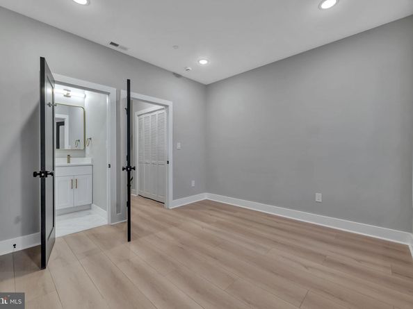 2333 Fairlawn Avenue SE 1, Washington DC 20020