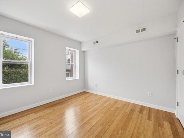 2037 E Arizona Street, Philadelphia PA 19125