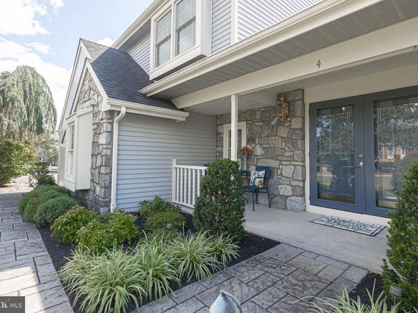 4 Gladiola Circle, Newtown PA 18940