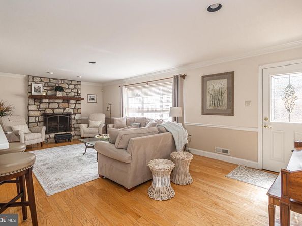 4 Gladiola Circle, Newtown PA 18940