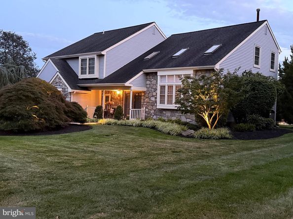 4 Gladiola Circle, Newtown PA 18940
