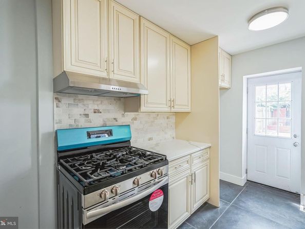 2020 E Cumberland Street, Philadelphia PA 19125