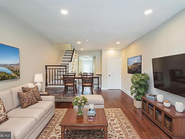 2020 E Cumberland Street, Philadelphia PA 19125