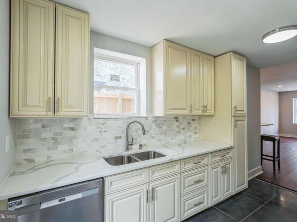 2020 E Cumberland Street, Philadelphia PA 19125