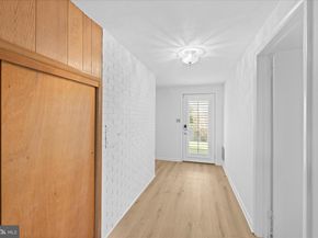 4714 33rd Street N, Arlington VA 22207