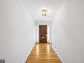 4714 33rd Street N, Arlington VA 22207