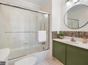 1619 R Street NW 602, Washington DC 20009