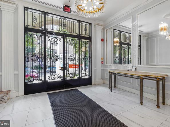 1619 R Street NW 602, Washington DC 20009