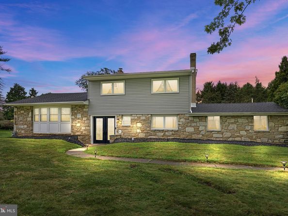 996 Whitney Lane, Ambler PA 19002