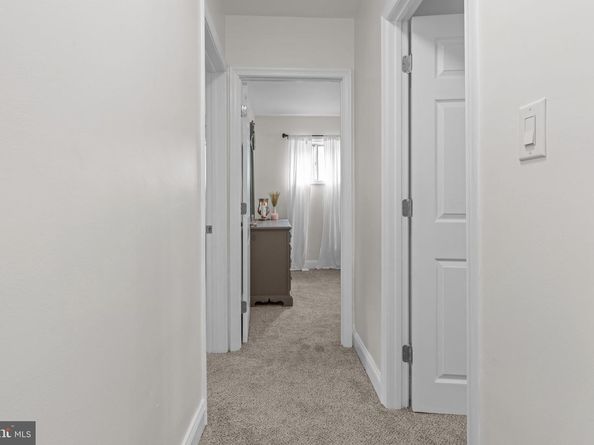 996 Whitney Lane, Ambler PA 19002