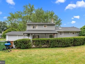 996 Whitney Lane, Ambler PA 19002