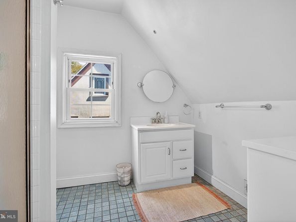7019 Oakley Street, Philadelphia PA 19111