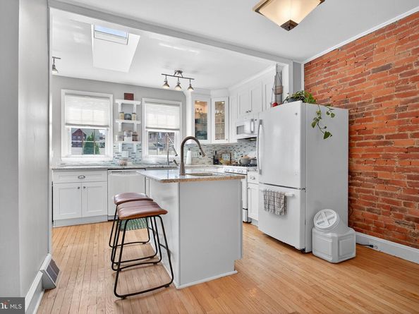7019 Oakley Street, Philadelphia PA 19111