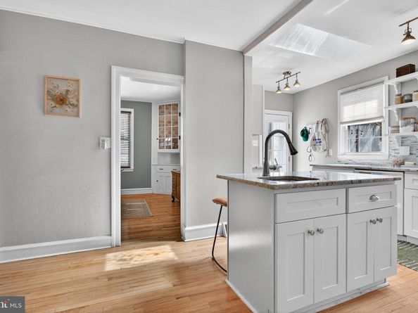 7019 Oakley Street, Philadelphia PA 19111