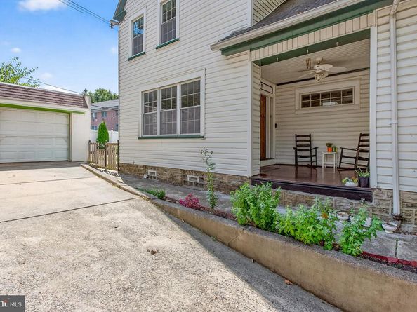 7019 Oakley Street, Philadelphia PA 19111