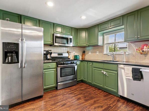 138 Mercy Street, Philadelphia PA 19148
