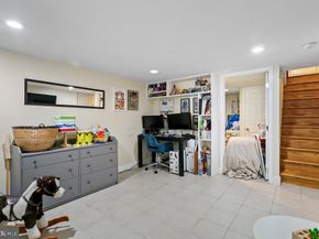 138 Mercy Street, Philadelphia PA 19148
