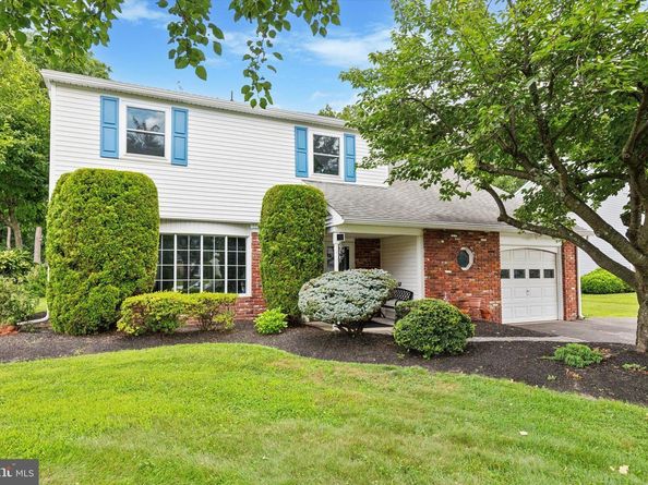 15 Penn Circle, Holland PA 18966