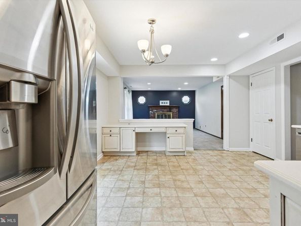 15 Penn Circle, Holland PA 18966