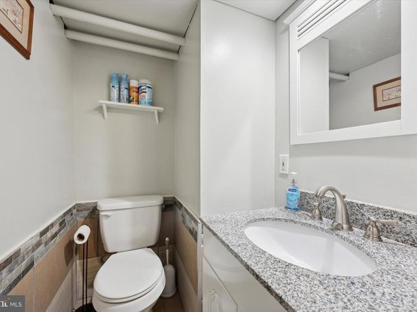 214 N Lynn Boulevard, Upper Darby PA 19082