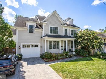 4548 Windsor Lane