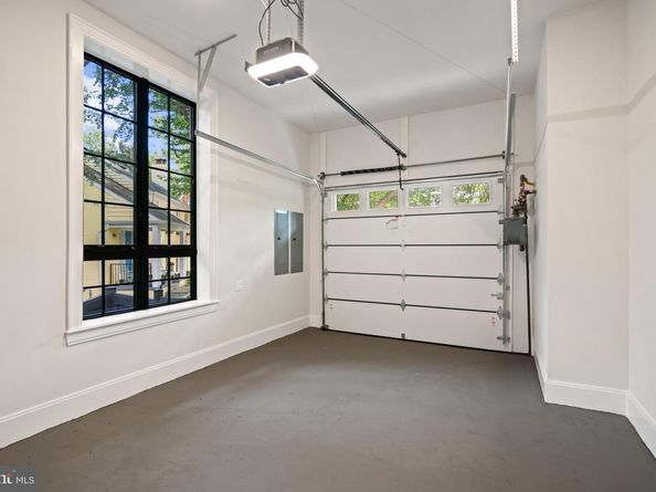 2850 Arizona Terrace NW, Washington DC 20016
