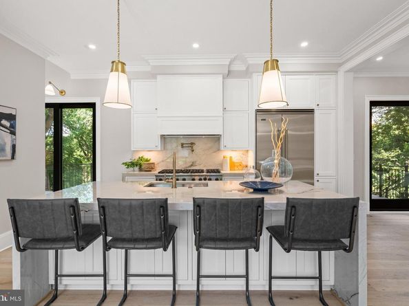 2850 Arizona Terrace NW, Washington DC 20016