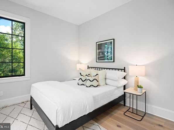 2850 Arizona Terrace NW, Washington DC 20016
