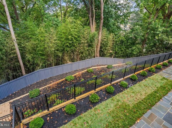2850 Arizona Terrace NW, Washington DC 20016