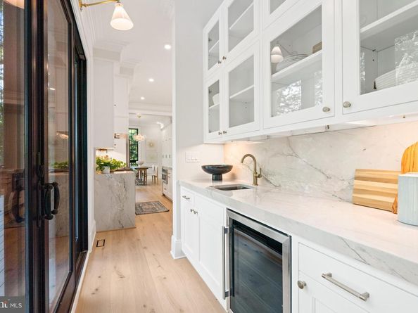 2850 Arizona Terrace NW, Washington DC 20016