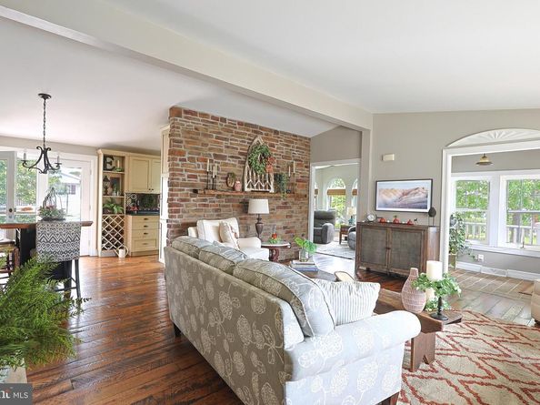 371 Countryside Circle, New Hope PA 18938