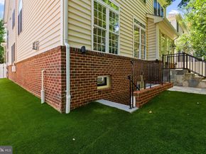 9210 Sycamore Crest Drive, Fairfax VA 22031