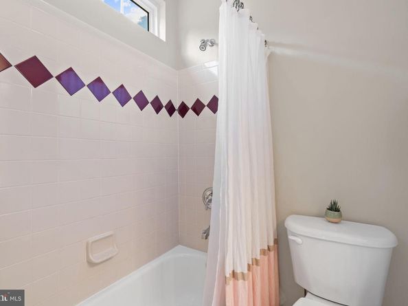 9210 Sycamore Crest Drive, Fairfax VA 22031