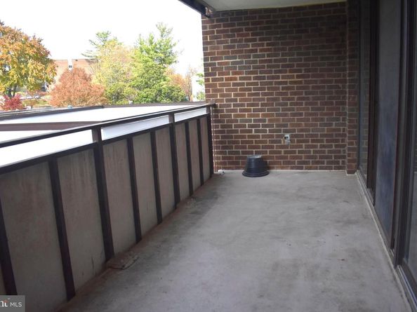 250 S Reynolds Street 206, Alexandria VA 22304