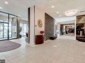 250 S Reynolds Street 206, Alexandria VA 22304