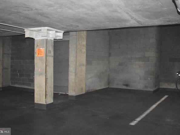 250 S Reynolds Street 206, Alexandria VA 22304