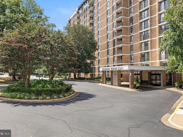 2311 Pimmit Drive 618, Falls Church VA 22043
