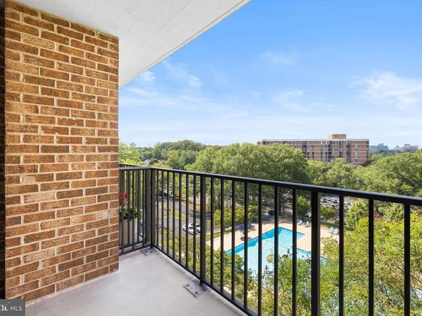 2311 Pimmit Drive 618, Falls Church VA 22043