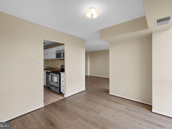 2311 Pimmit Drive 618, Falls Church VA 22043