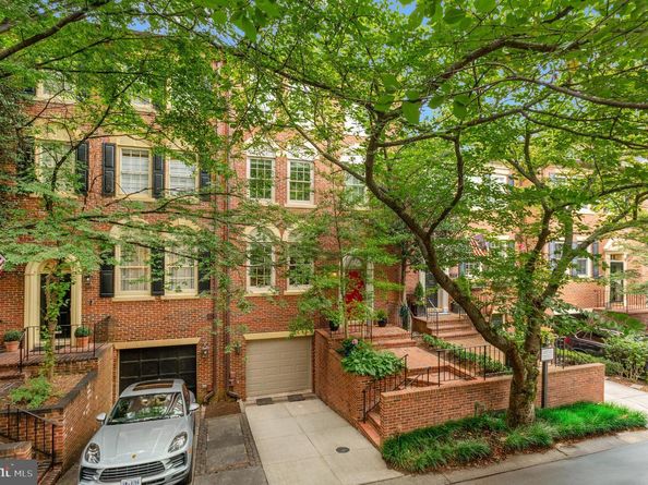 3729 Winfield Lane NW, Washington DC 20007