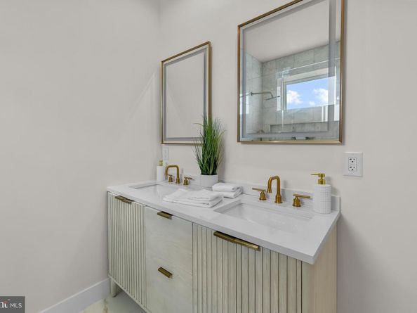 3916 8TH Street NW A, Washington DC 20011