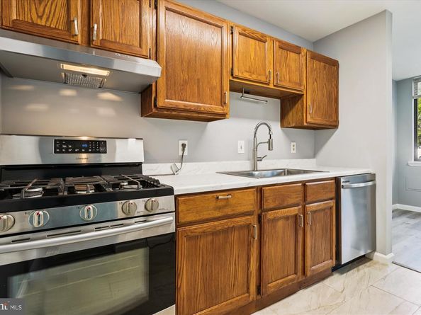 527 N Armistead Street T3, Alexandria VA 22312