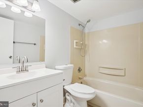 527 N Armistead Street T3, Alexandria VA 22312