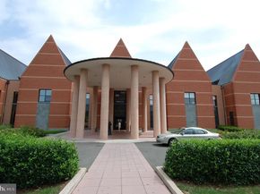 527 N Armistead Street T3, Alexandria VA 22312