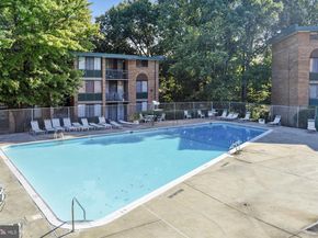 527 N Armistead Street T3, Alexandria VA 22312