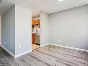 527 N Armistead Street T3, Alexandria VA 22312