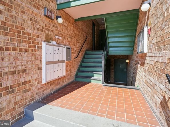 527 N Armistead Street T3, Alexandria VA 22312