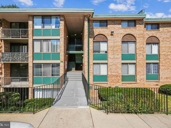527 N Armistead Street T3, Alexandria VA 22312