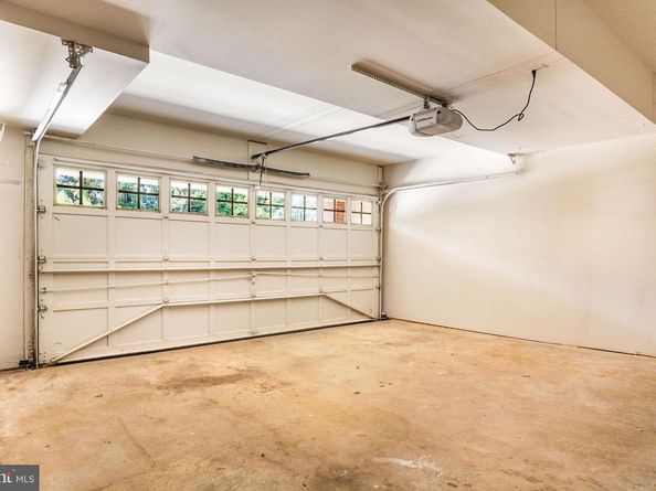 8147 Quinn Terrace, Vienna VA 22180