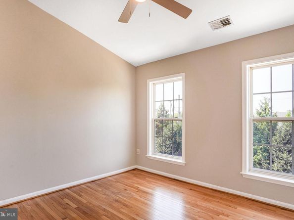 8147 Quinn Terrace, Vienna VA 22180
